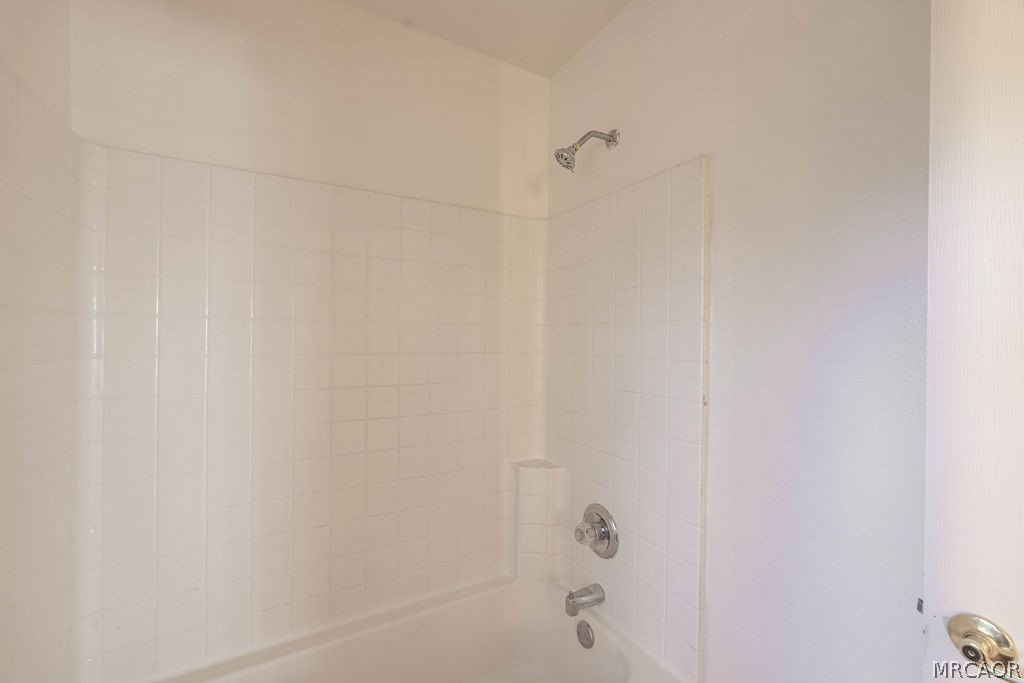451 Maple Lane Property Photo 12