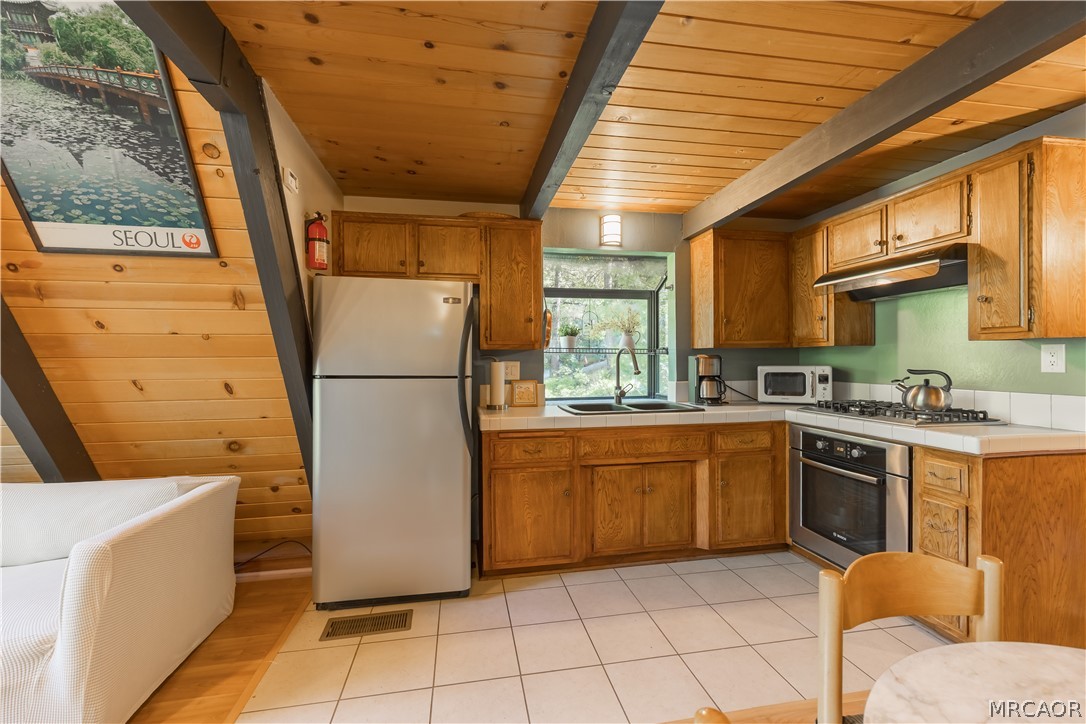271 Fremont Road Property Photo 9