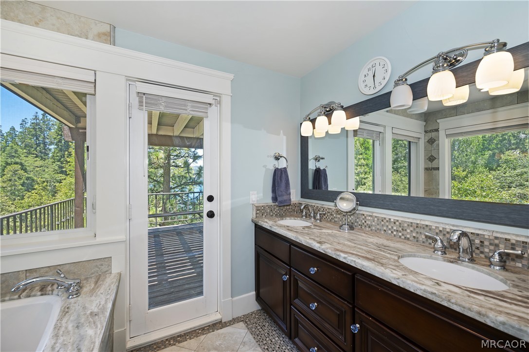 28714 Palisades Drive Property Photo 27