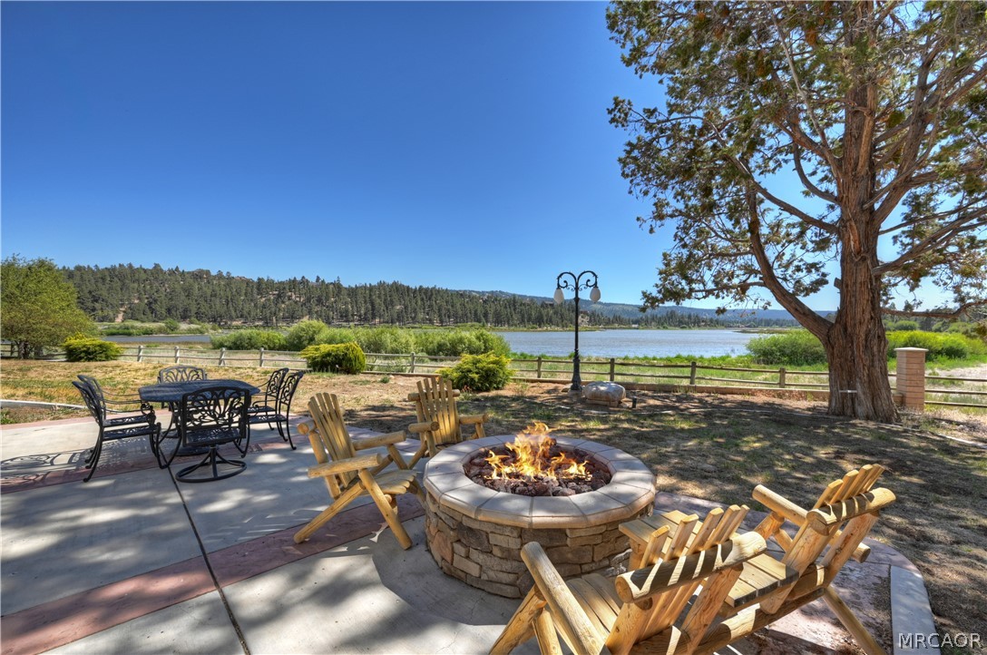42413 Bear Loop Property Photo 4