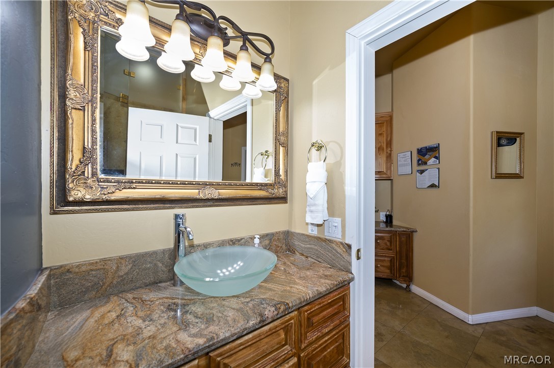 42413 Bear Loop Property Photo 32
