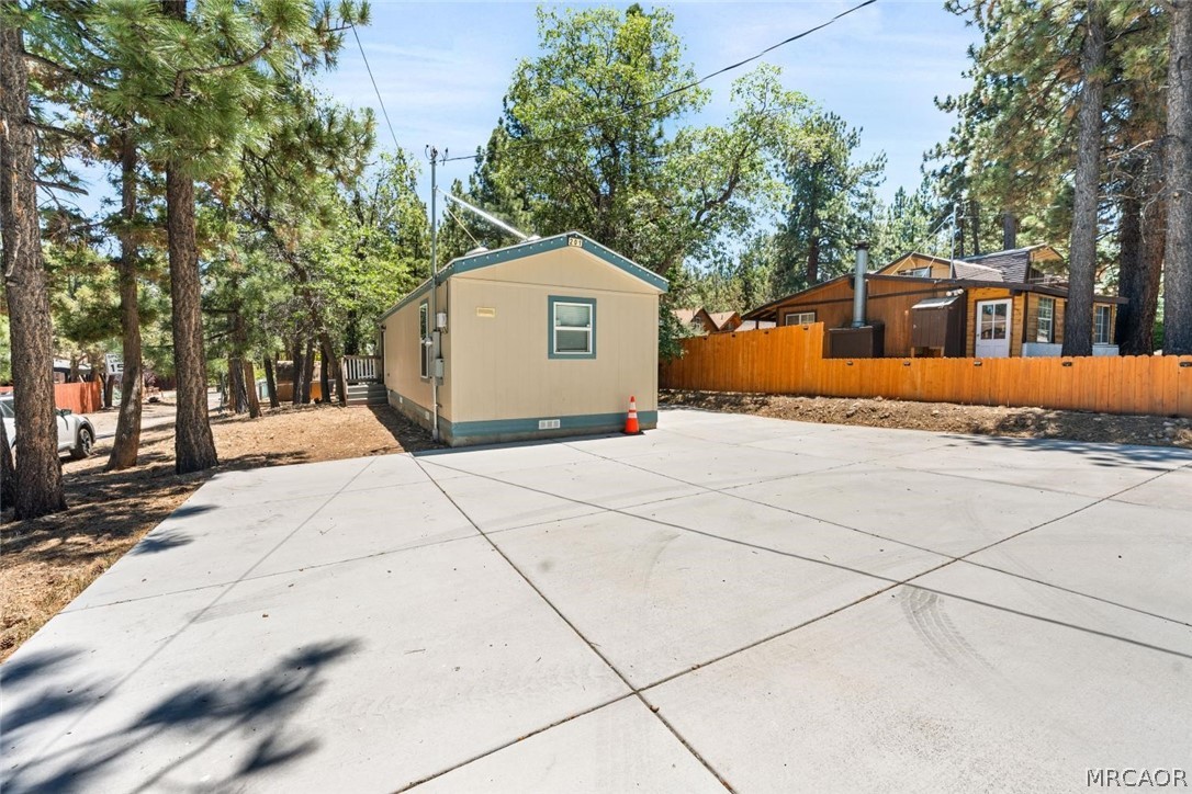 201 Maple Lane Property Photo 23
