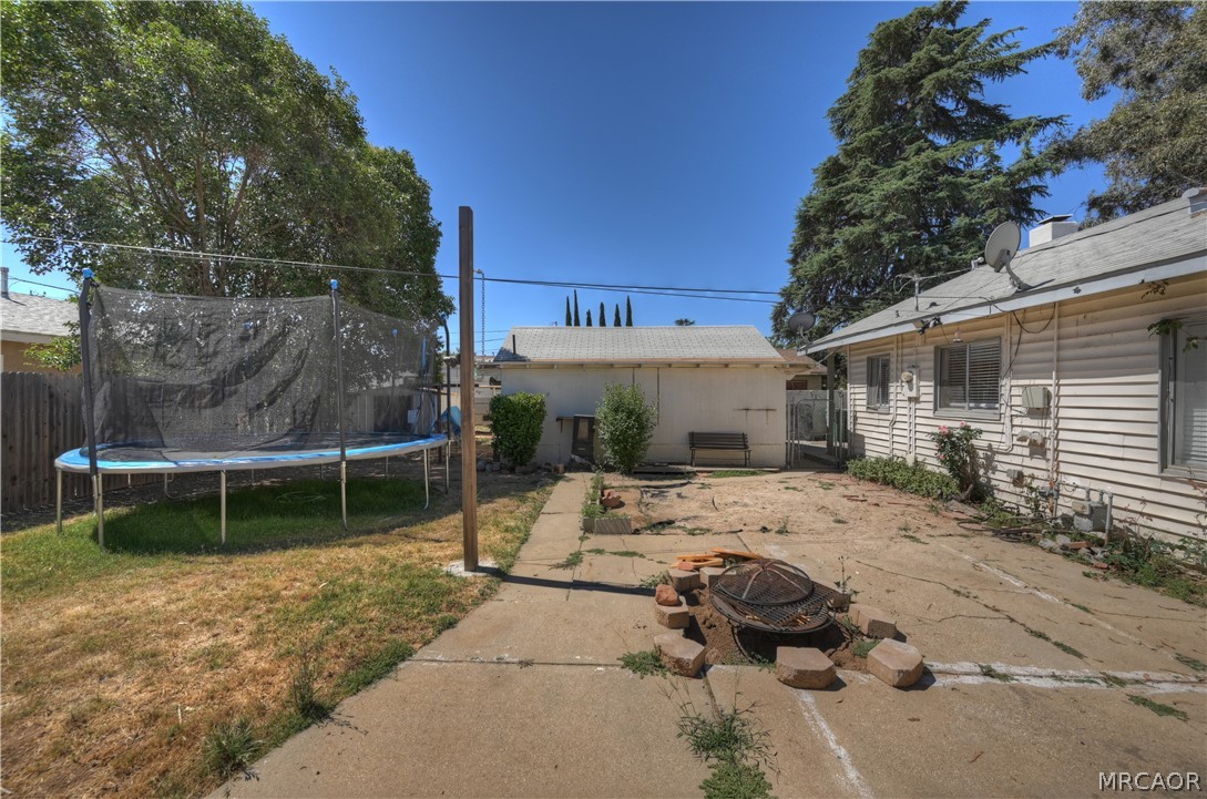 974 Edgar Avenue Property Photo 34