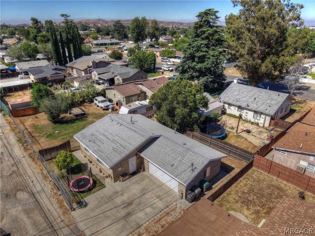 974 Edgar Avenue Property Photo 35