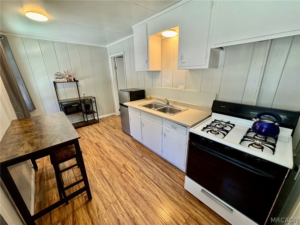 32075 Hilltop Drive Property Photo 16