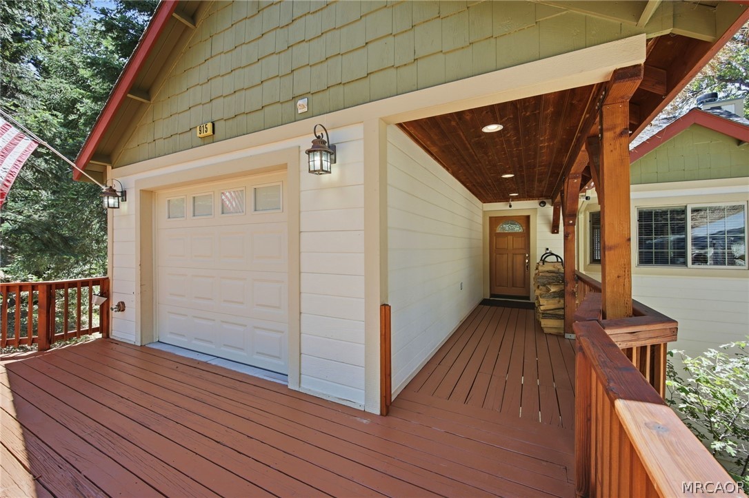 915 Brentwood Drive Property Photo 7