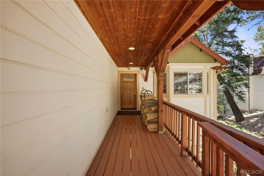 915 Brentwood Drive Property Photo 8