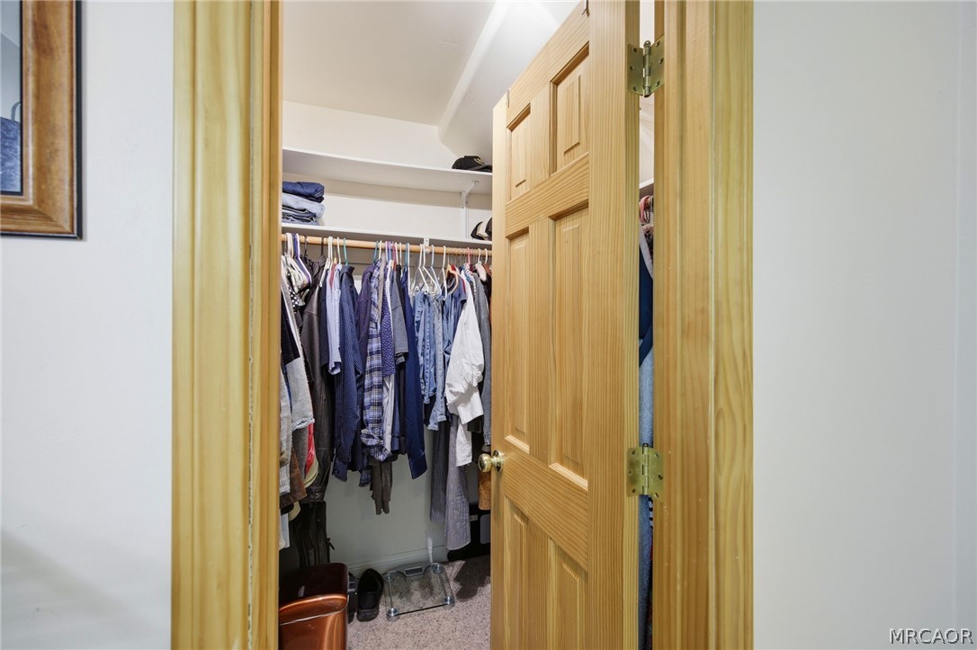 915 Brentwood Drive Property Photo 39