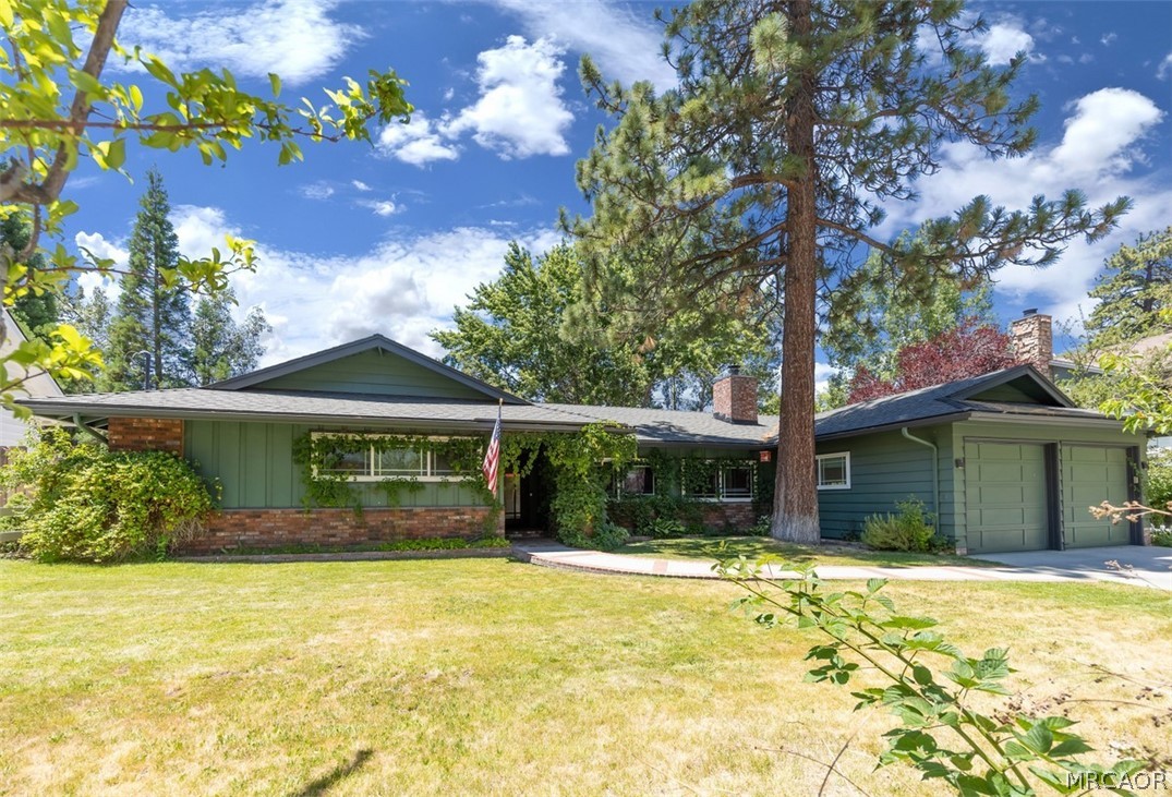 126 Eureka Drive Property Photo 1
