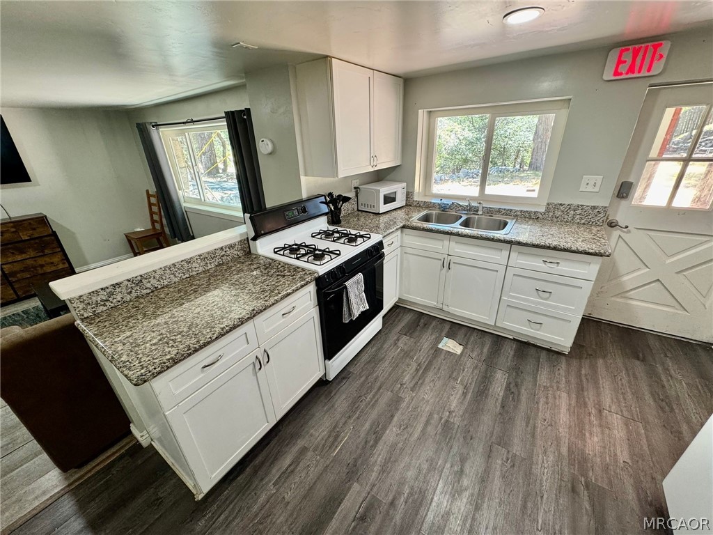 32075 Hilltop Drive Property Photo 11