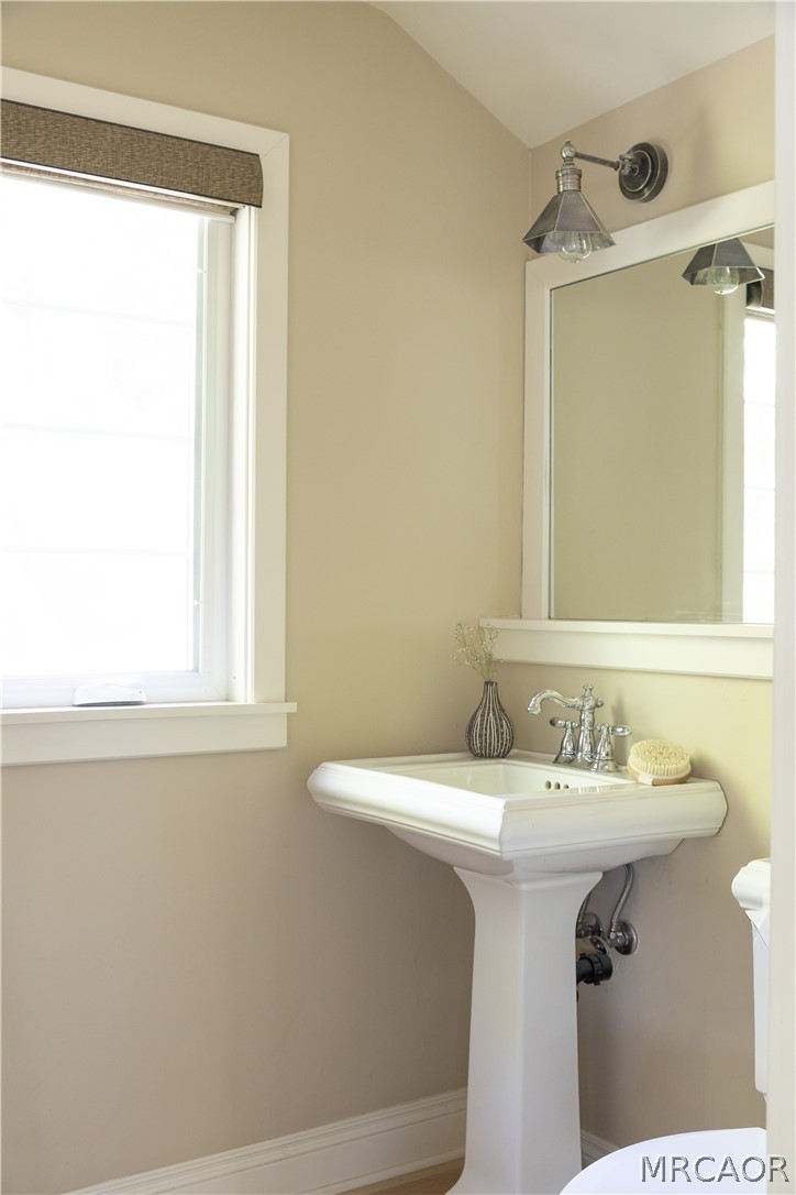 27780 Lakes Edge Road Property Photo 10