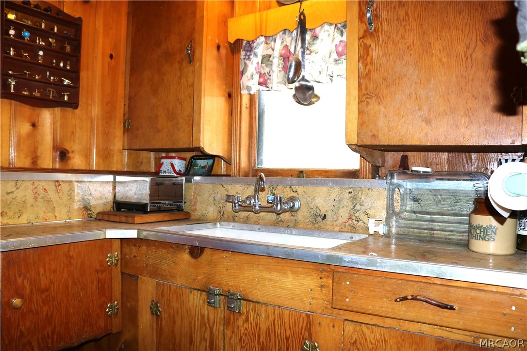 382 Stonehouse Road Property Photo 4