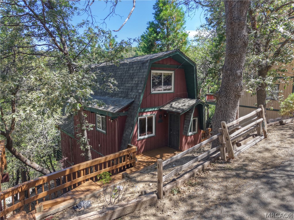 28673 Manitoba Drive Property Photo 4