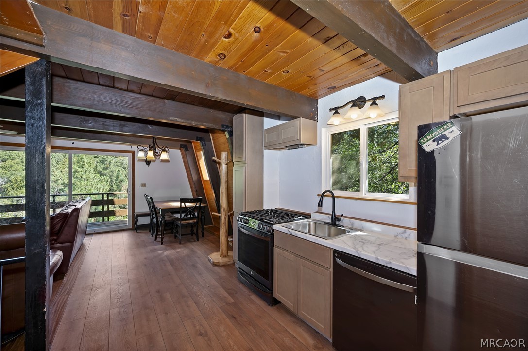 28673 Manitoba Drive Property Photo 13
