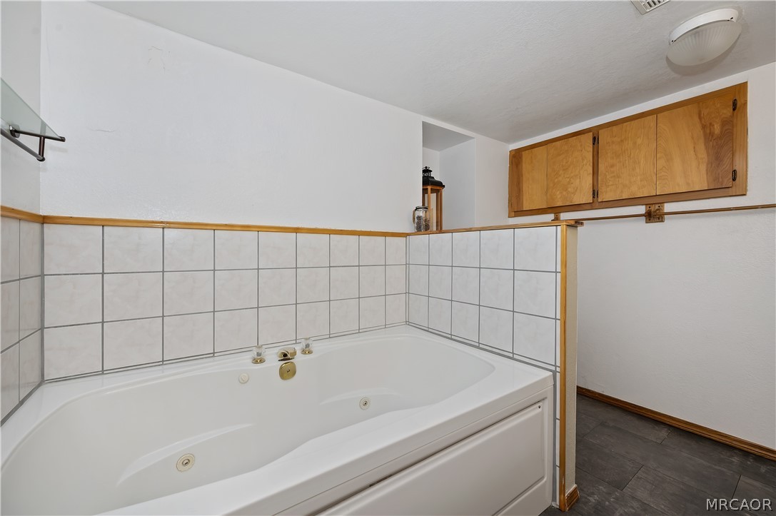 28673 Manitoba Drive Property Photo 33