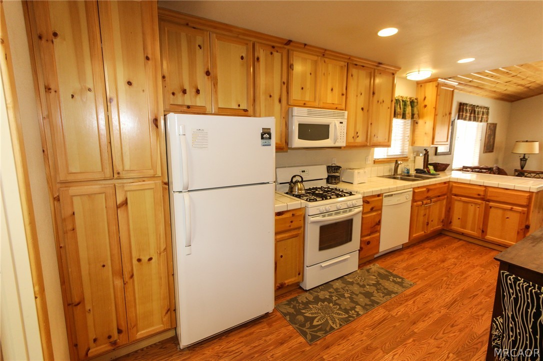 2107 2nd Lane Property Photo 8