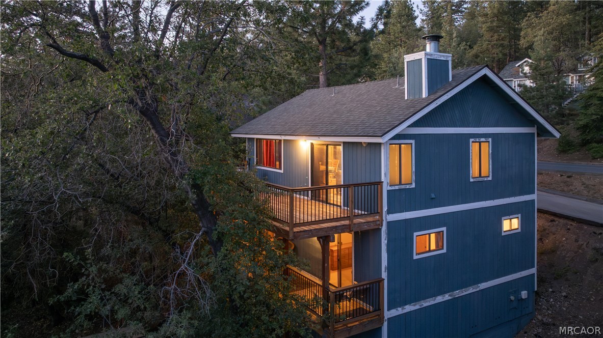 1414 Klamath Road Property Photo 2