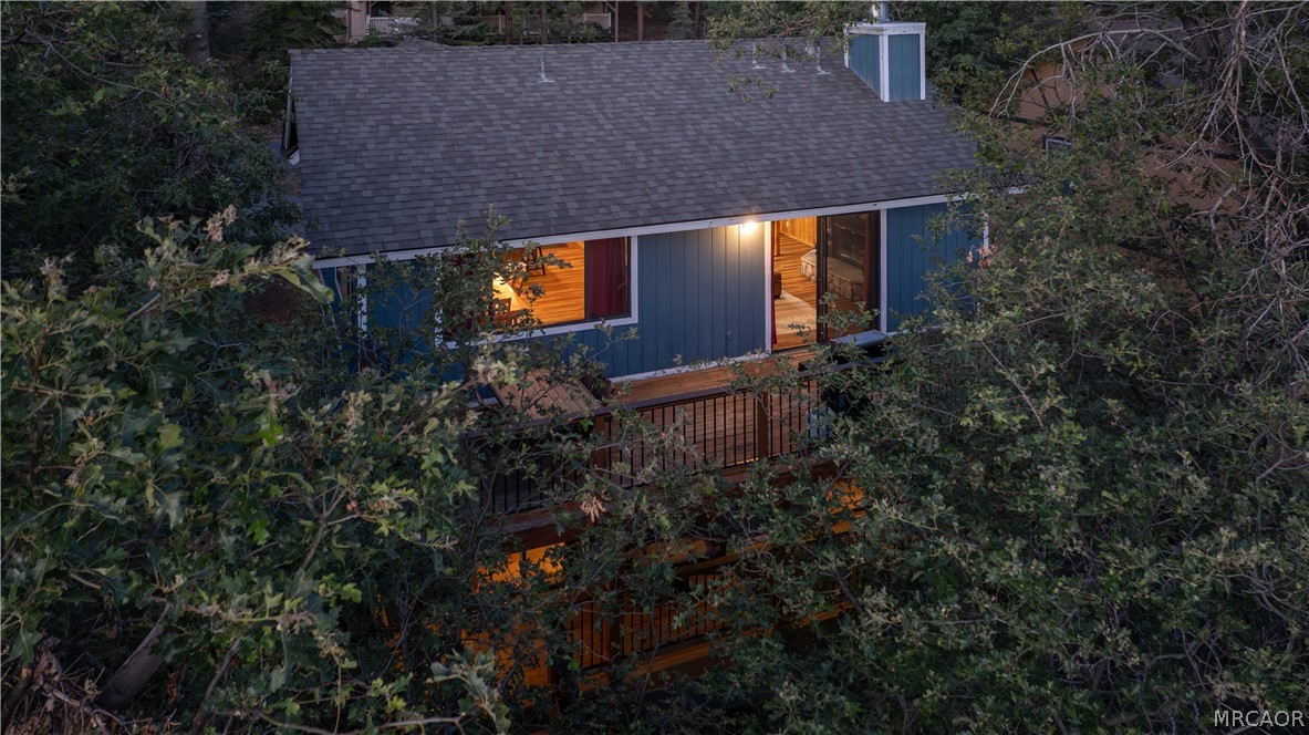 1414 Klamath Road Property Photo 4