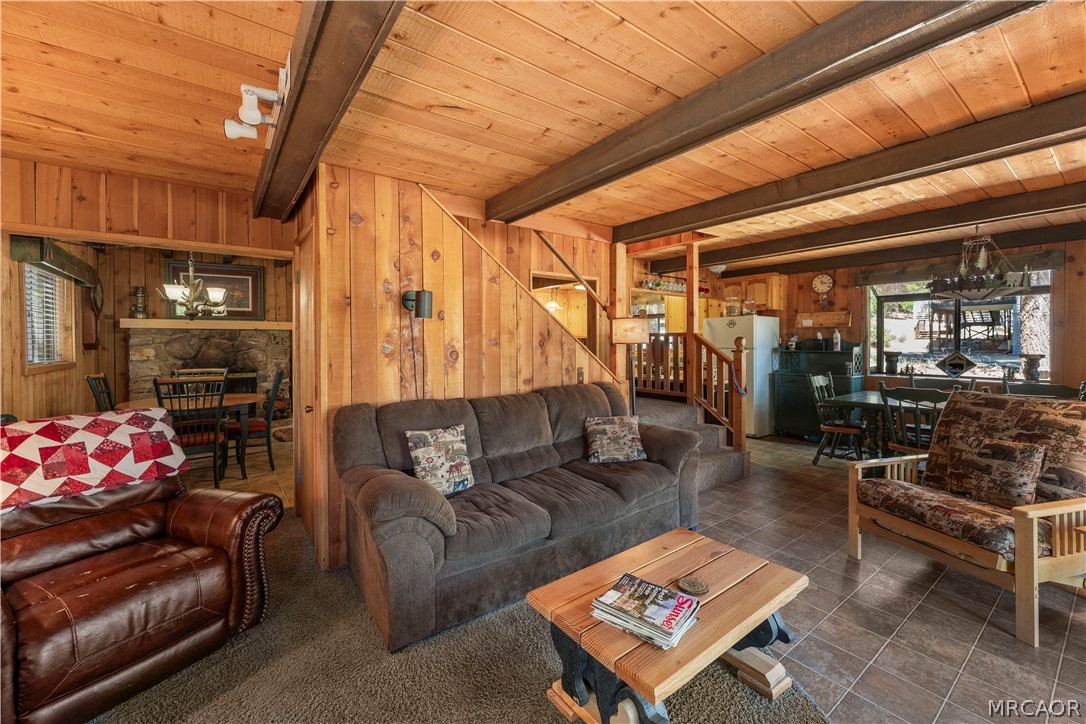 39625 Flicker Road Property Photo 12