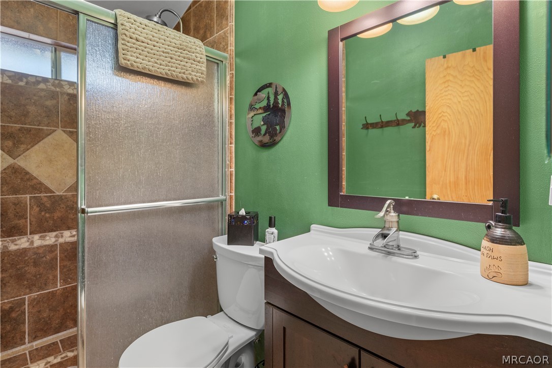 39625 Flicker Road Property Photo 21