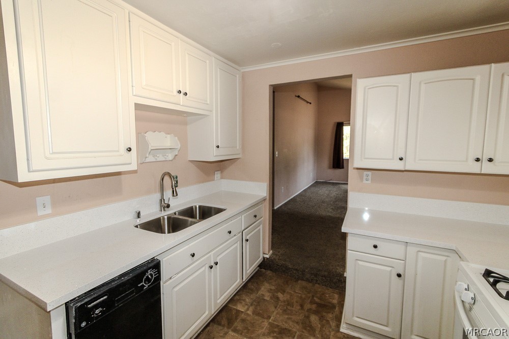 870 Ash Lane Property Photo 10