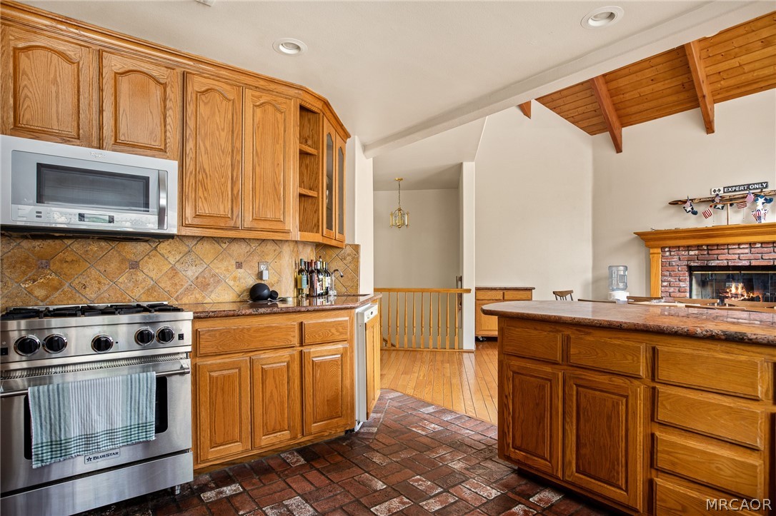 27516 West Shore Road Property Photo 14