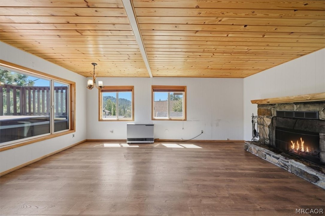 718 Blue Jay Road Property Photo 4