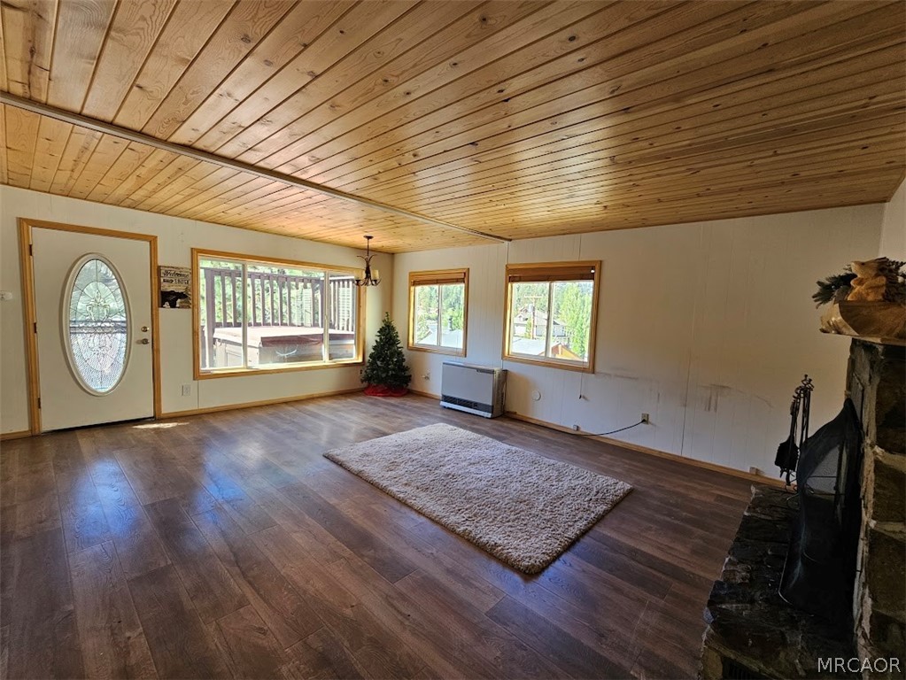 718 Blue Jay Road Property Photo 6