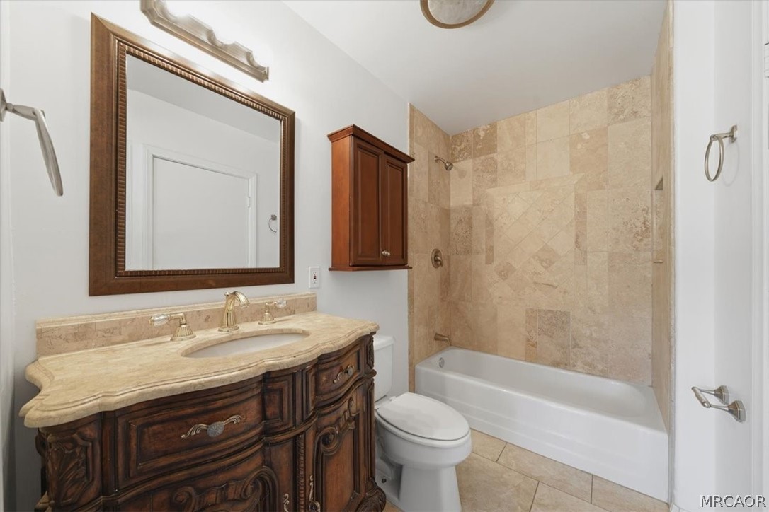 718 Blue Jay Road Property Photo 10