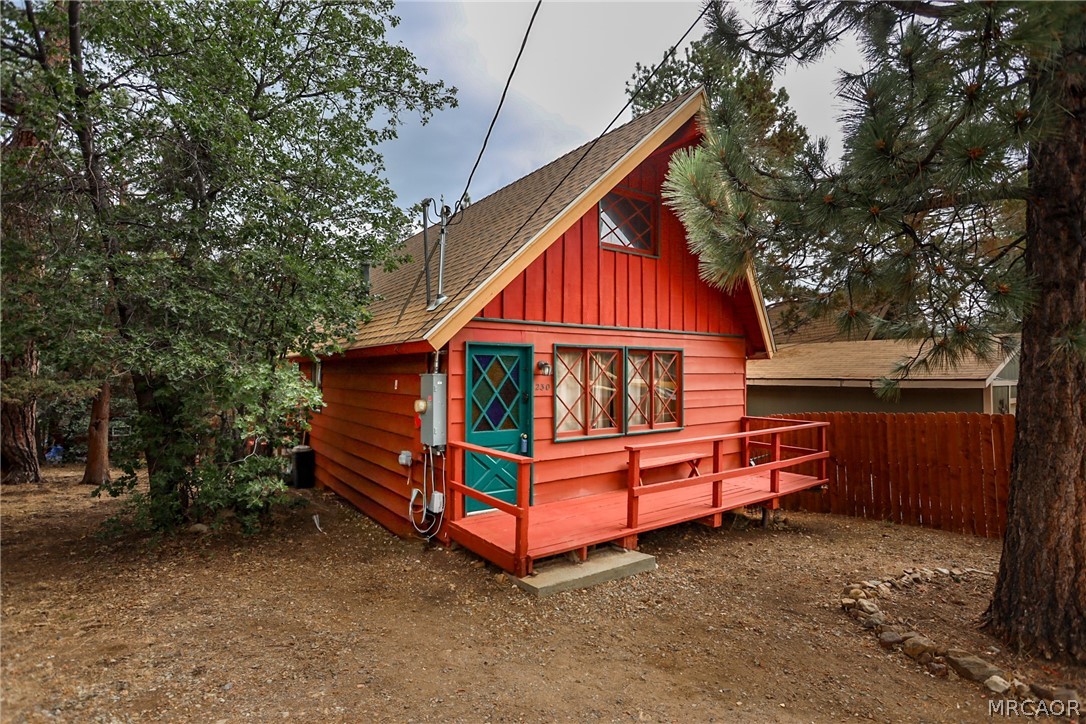230 Sunset Lane Property Photo 3
