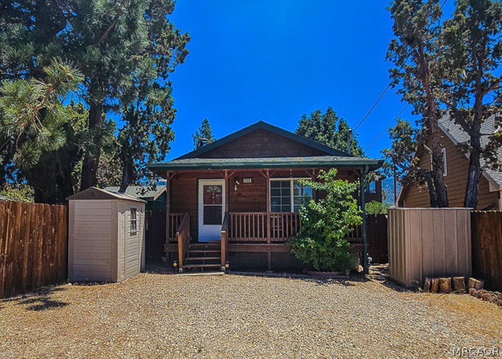 2136 3rd Lane Property Photo 1