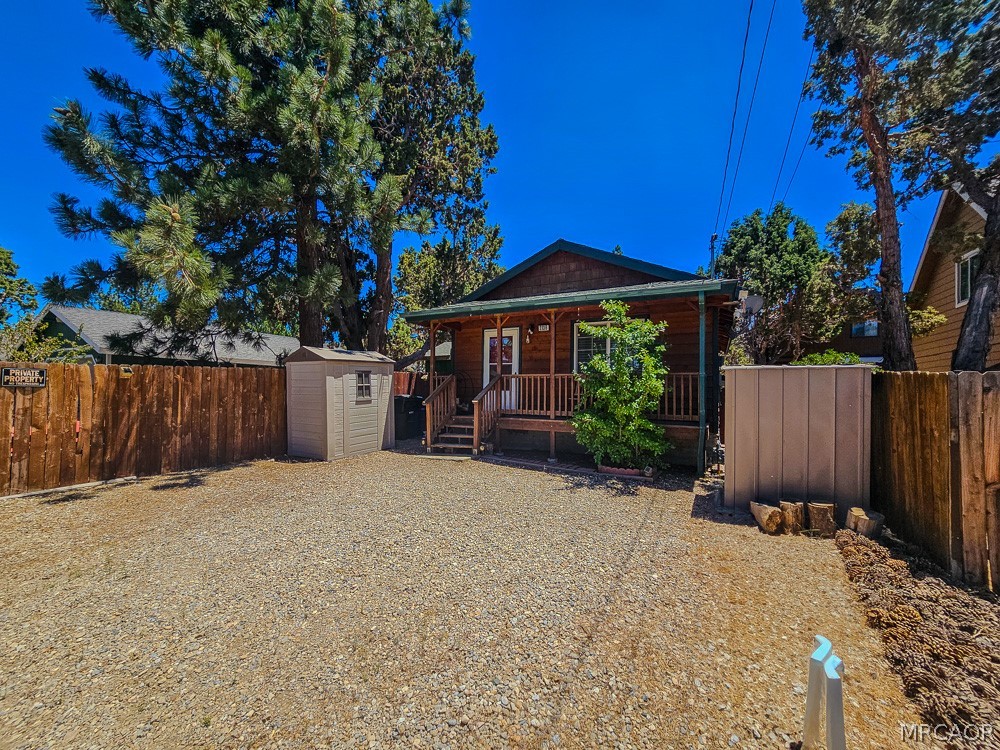 2136 3rd Lane Property Photo 2