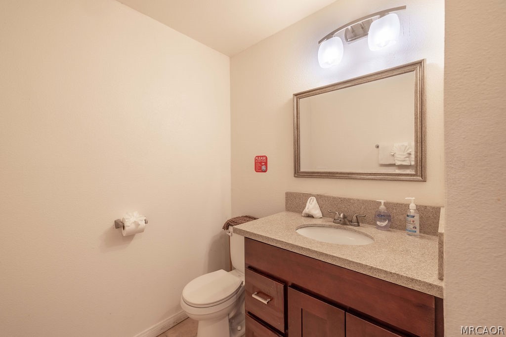 42598 Alta Vista Avenue Property Photo 26