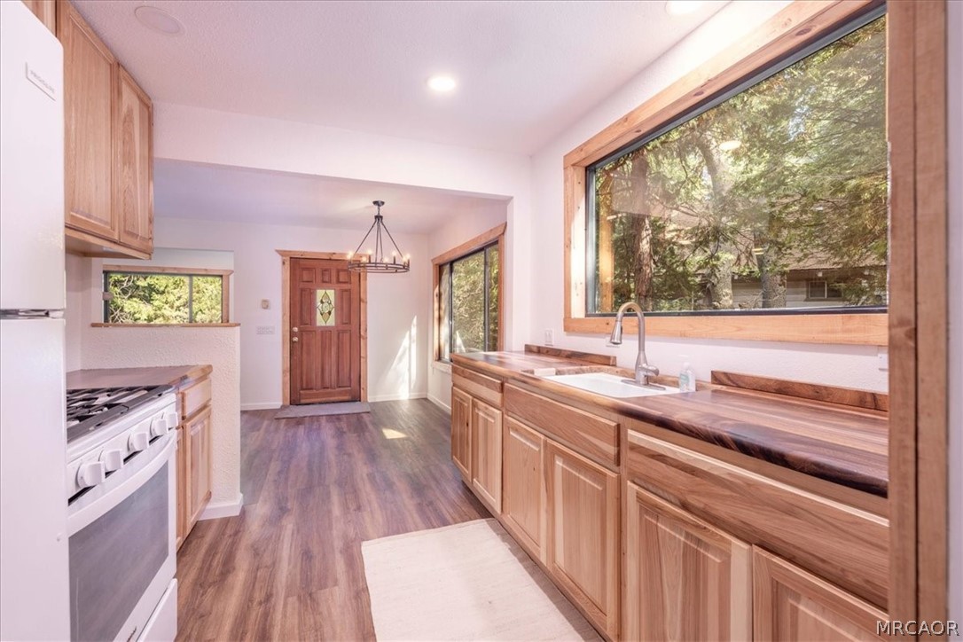 380 Dolly Varden Drive Property Photo 17