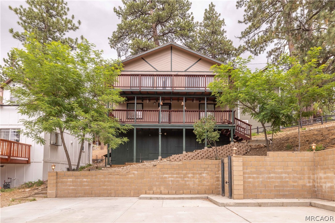 1087 Brookside Lane Property Photo 4
