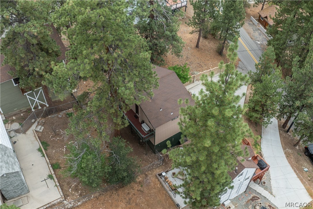 1087 Brookside Lane Property Photo 12