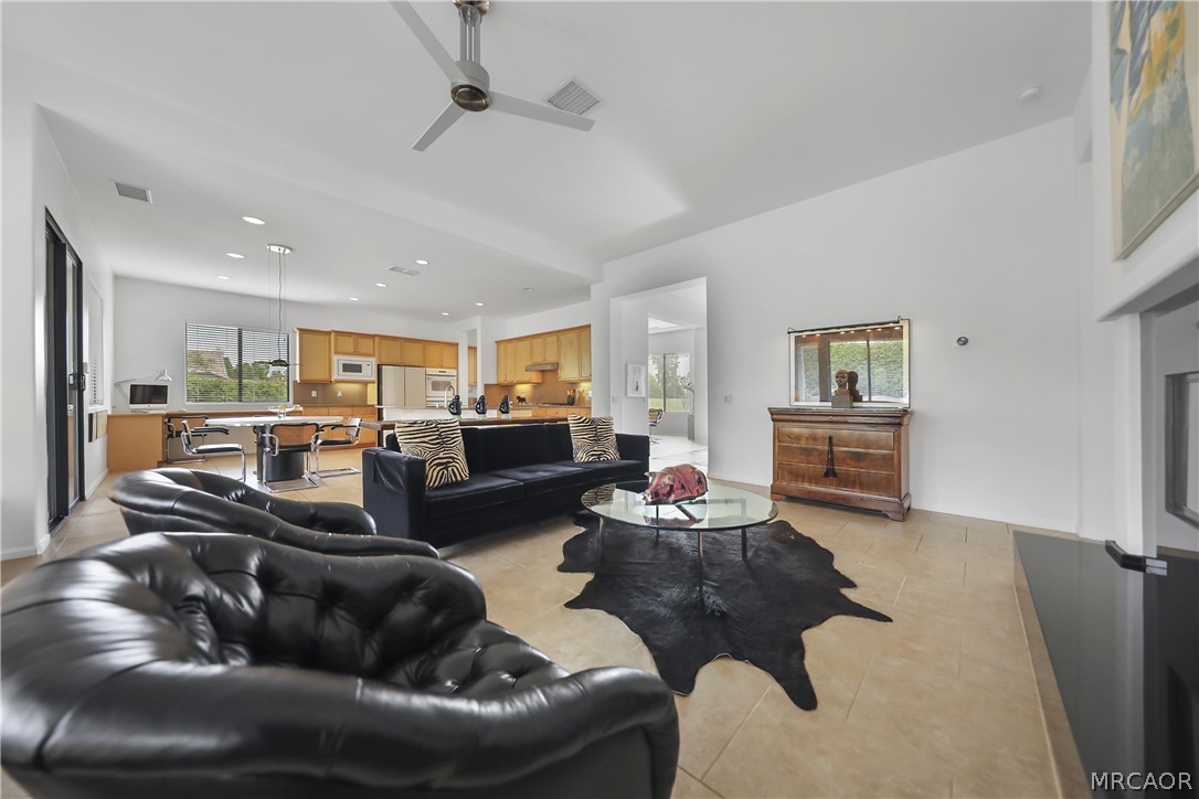 1450 Lorena Way Property Photo 10