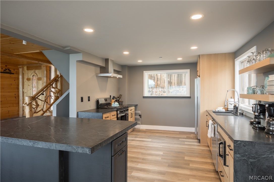 39955 North Shore Drive Property Photo 13