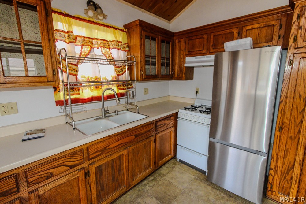 2084 8th Property Photo 5