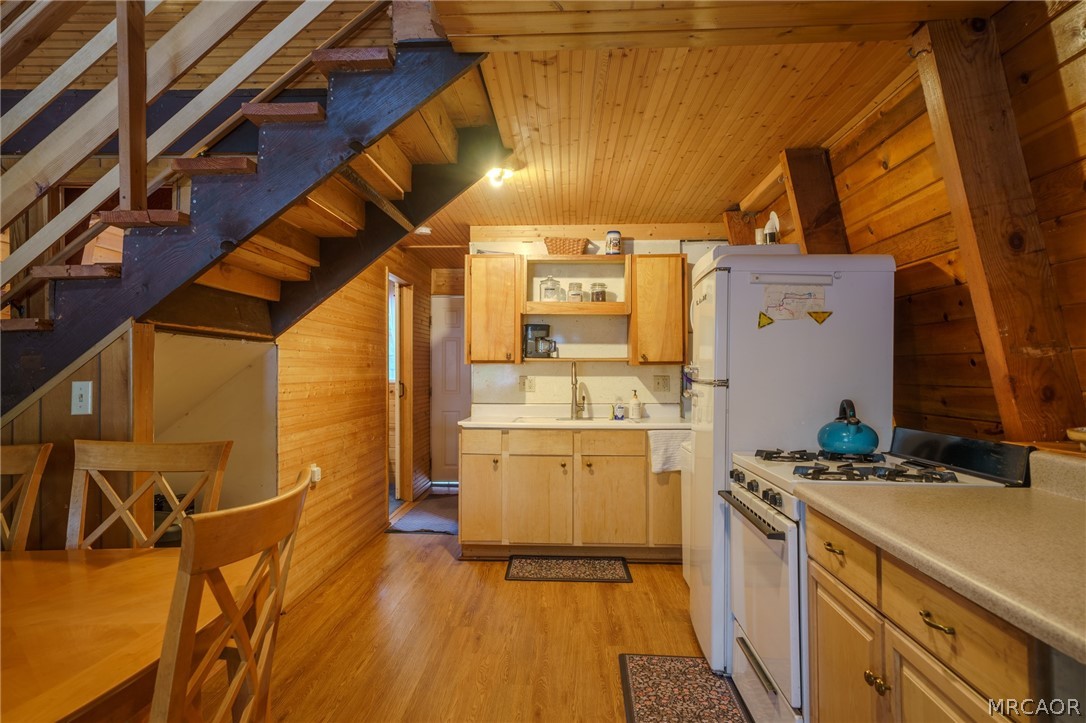 506 Elysian Boulevard Property Photo 6