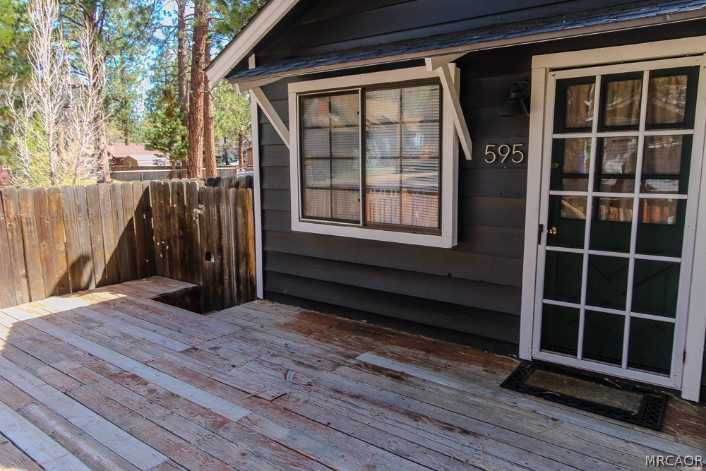 595 Vista Avenue Property Photo 2