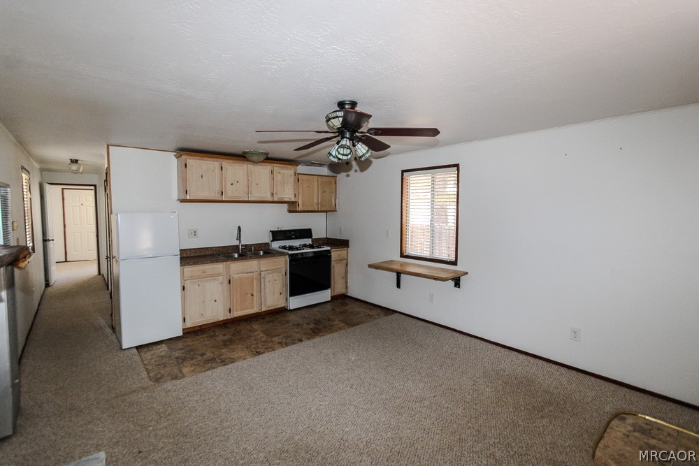 595 Vista Avenue Property Photo 4