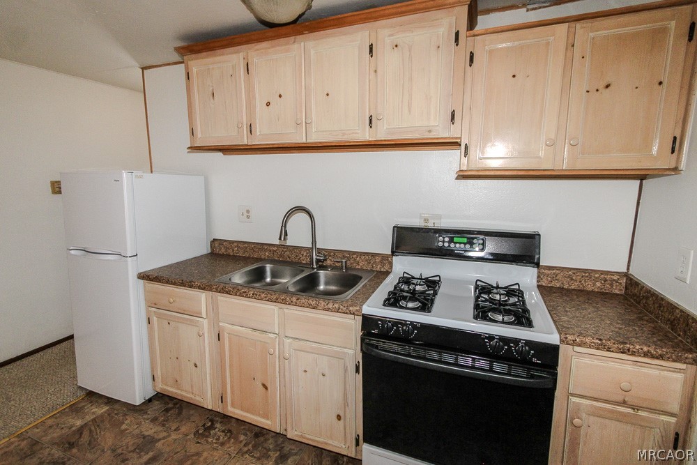 595 Vista Avenue Property Photo 8
