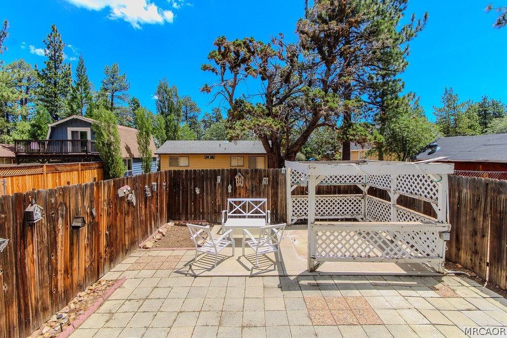 595 Vista Avenue Property Photo 17