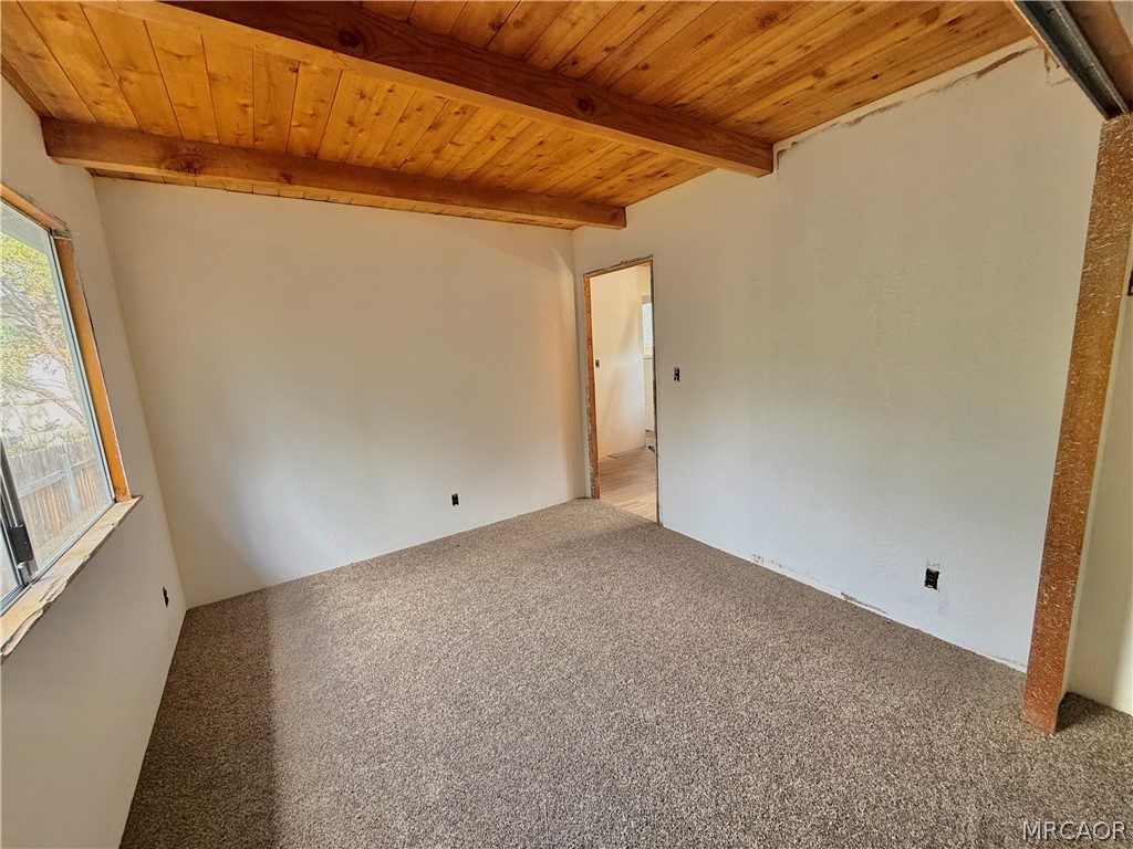 551 Highland Lane Property Photo 8