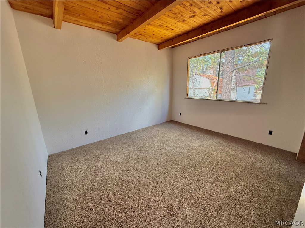 551 Highland Lane Property Photo 9