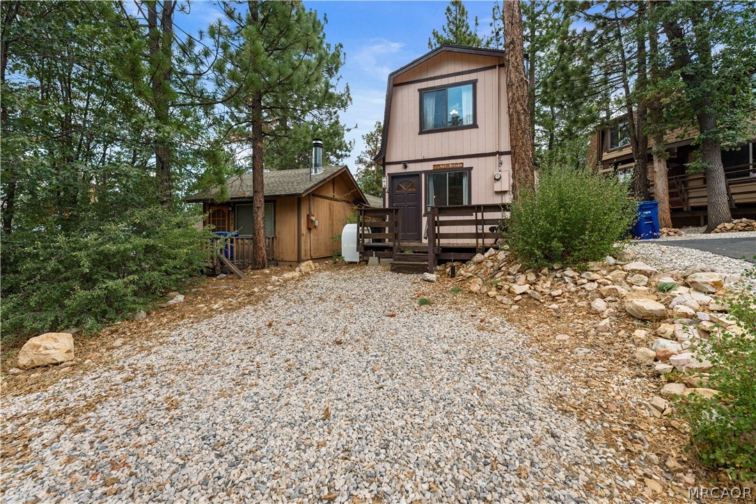 759 Spruce Lane Property Photo 3