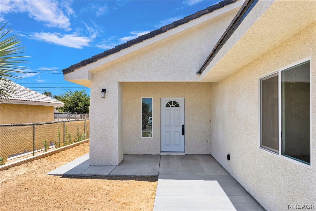 16443 Pine Street Property Photo 4