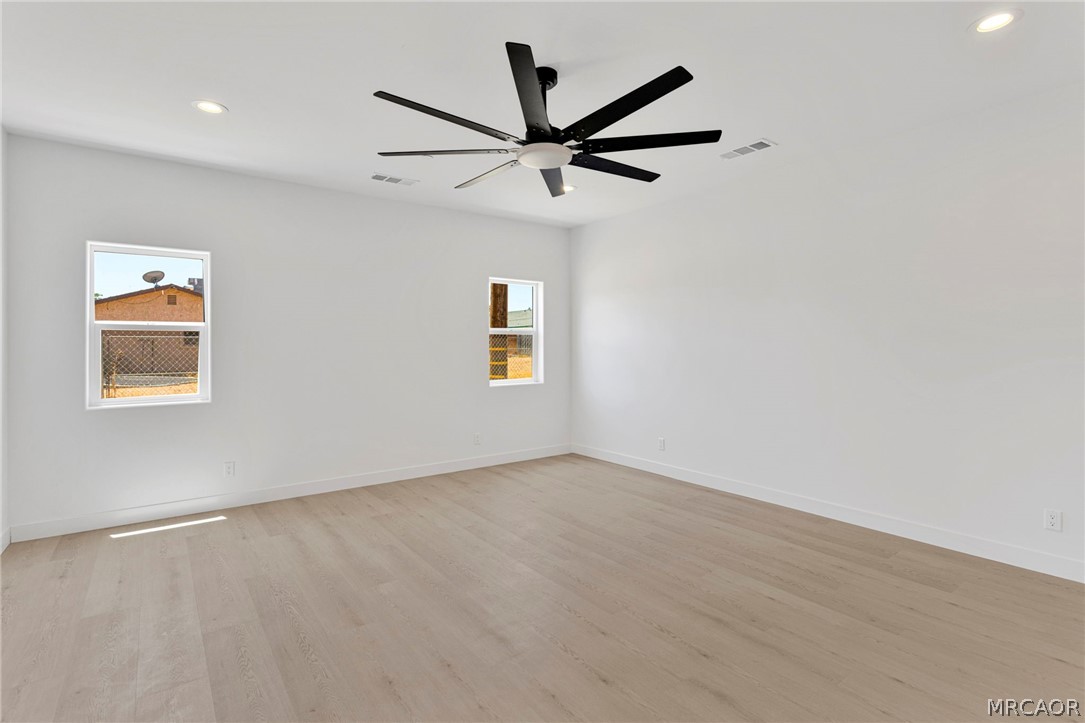 16443 Pine Street Property Photo 16