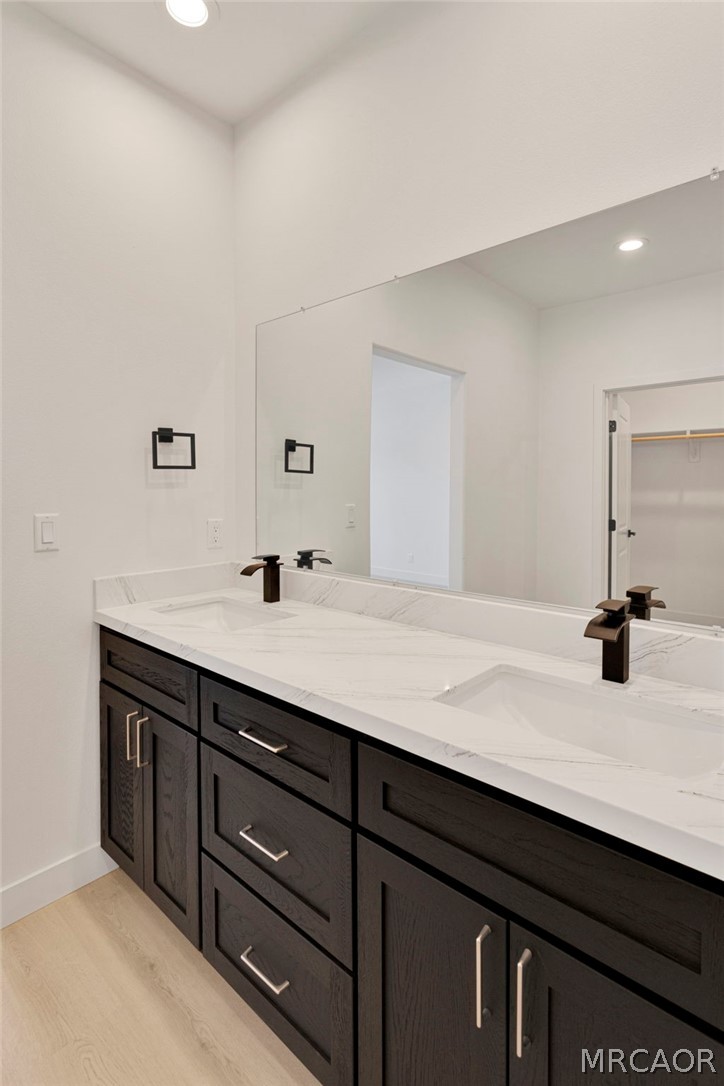 16443 Pine Street Property Photo 24